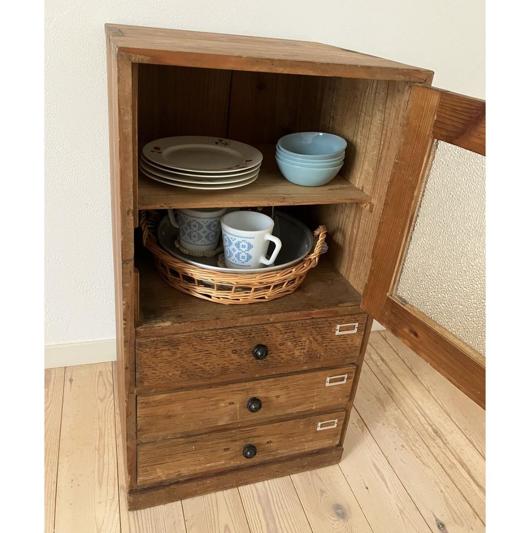 昭和レトロ 古い木製収納棚 ダイヤガラス キャビネット アンティーク 古道具