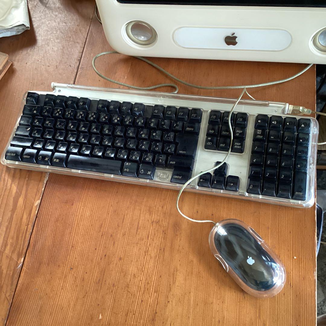 Apple eMac 700MHz G4 640MB RAM ジャンク品