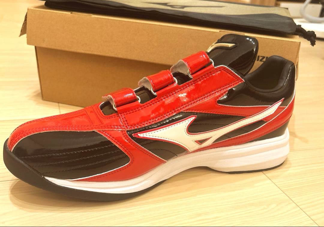 ミズノ　グローバルエリートトレーニングシューズ ベルクロ