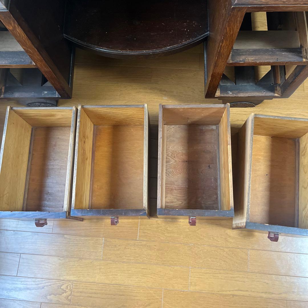 アンティークドレッサー