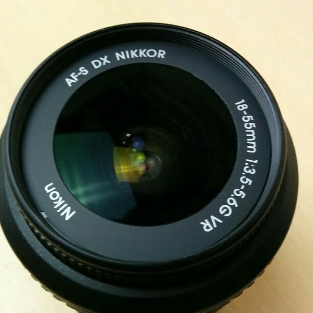 ■美品 Nikon AF-S 18-55mm F3.5-5.6G VR DX