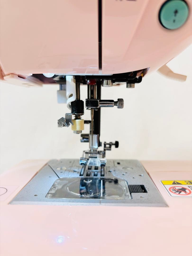 ジャガー　コンピューターミシン本体　CD-2204MP　フットコントローラー付属