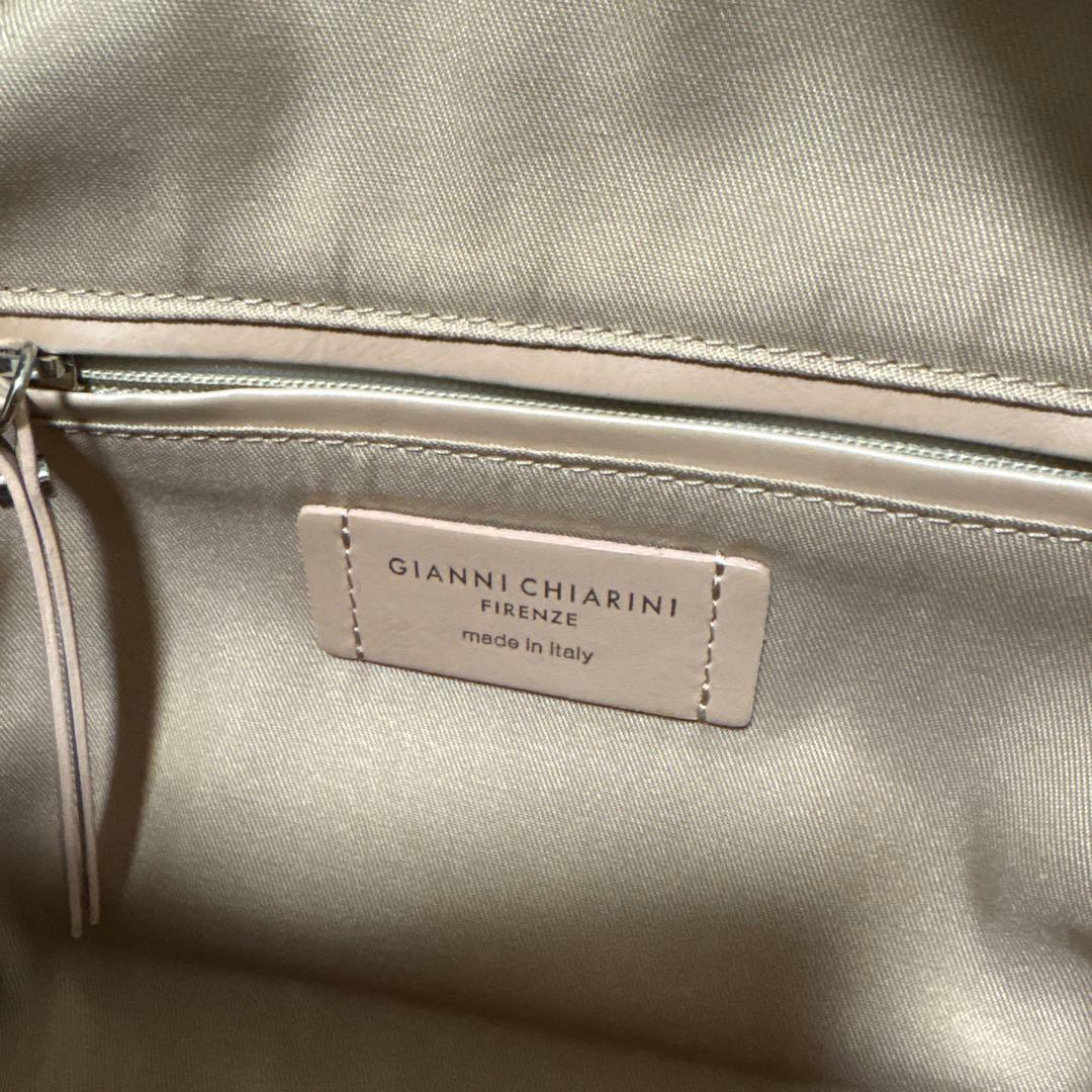 【美品】GIANNICHIARINI ALIFA M ショルダーバッグ