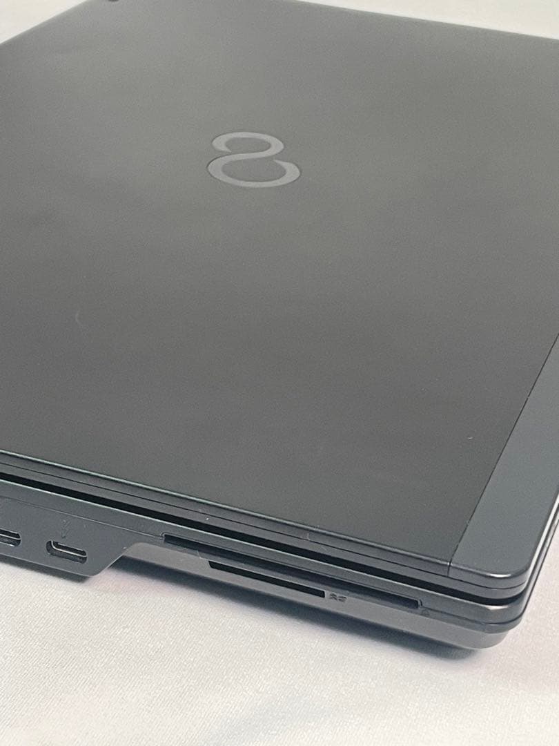その他ノートPC本体 Fujitsu CELSIUS H780 i7-8850H 16GB P1000