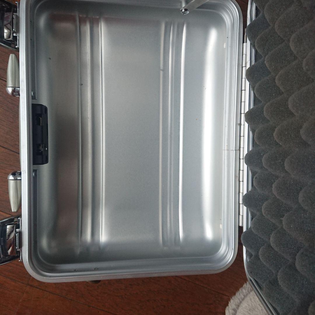 ゼロハリバートン ミニカメラケース シルバー