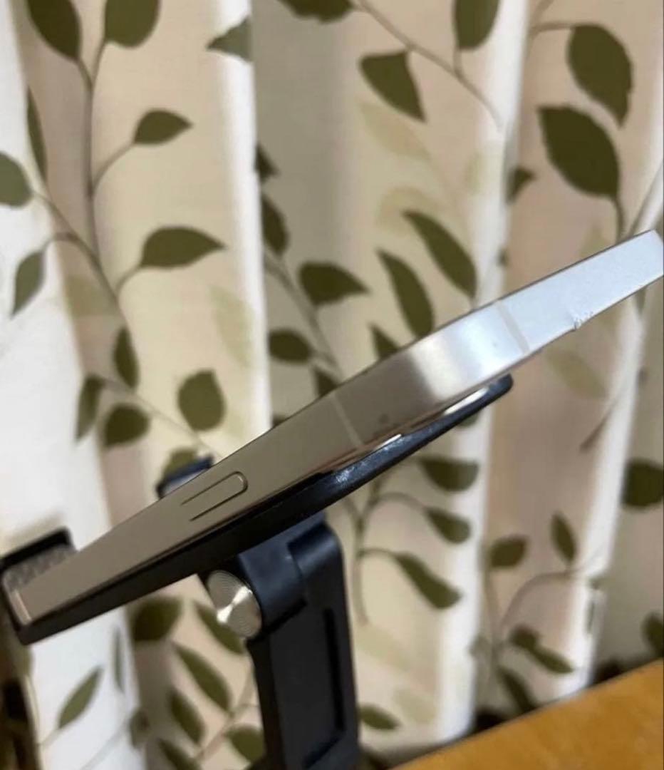 極美品！iPhone12ホワイト64GB SIMフリー修理歴無し　オマケ有り