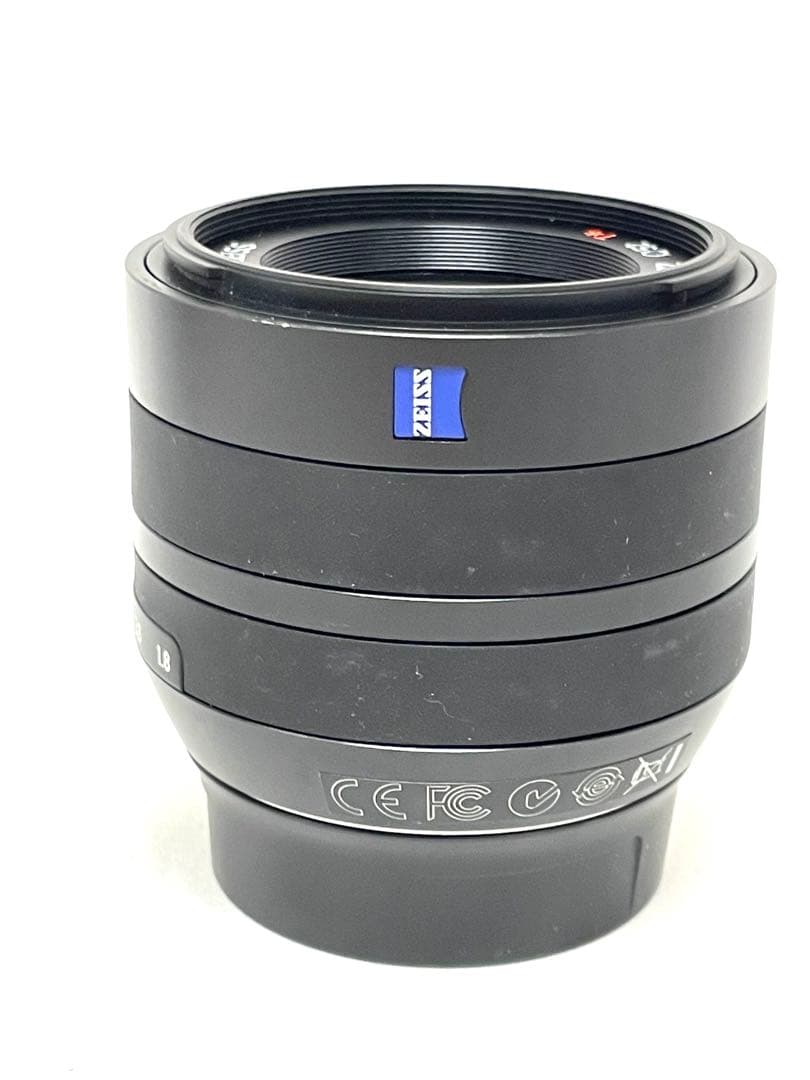 Carl Zeiss Touit Planar 32mm F1.8 Xマウント