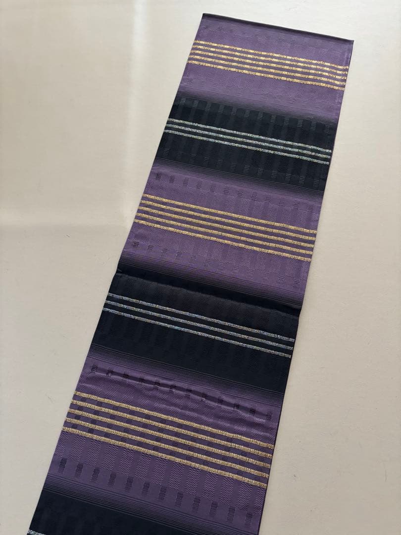 帯締めプレゼント/絹＋金属糸 吉野間道 黒×紫 袋帯 未使用同等 ガード加工