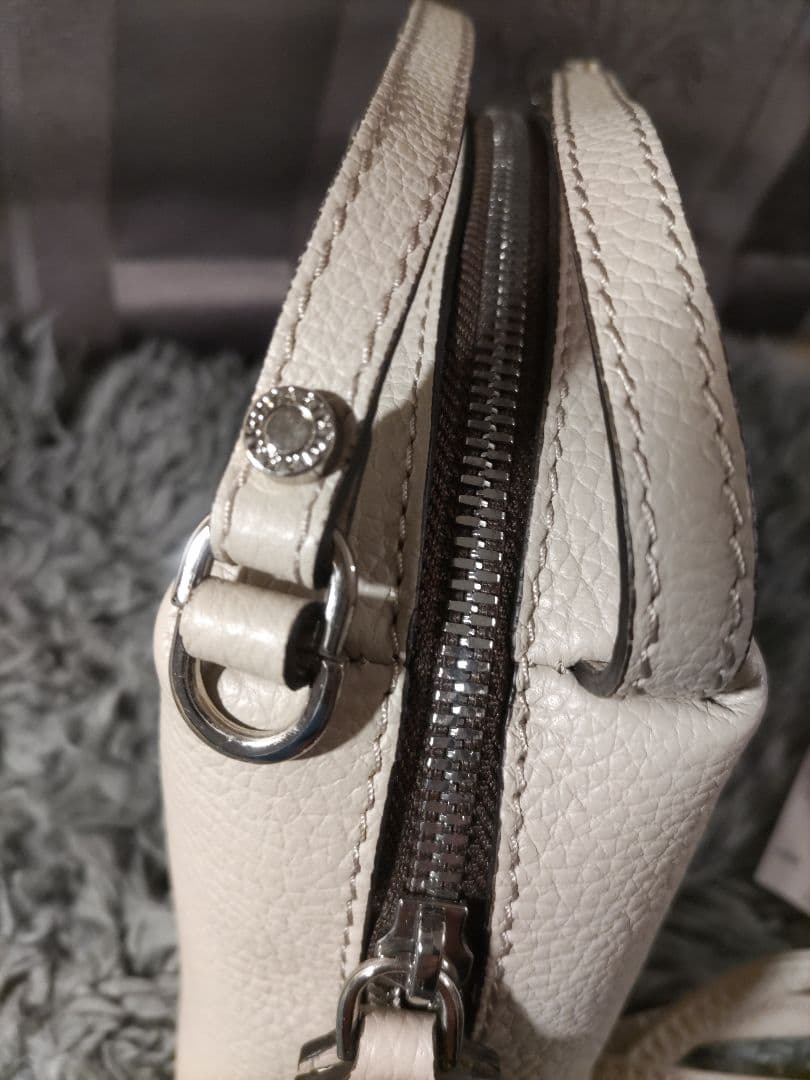 ジャンニキアリーニ レザー ショルダーバッグ