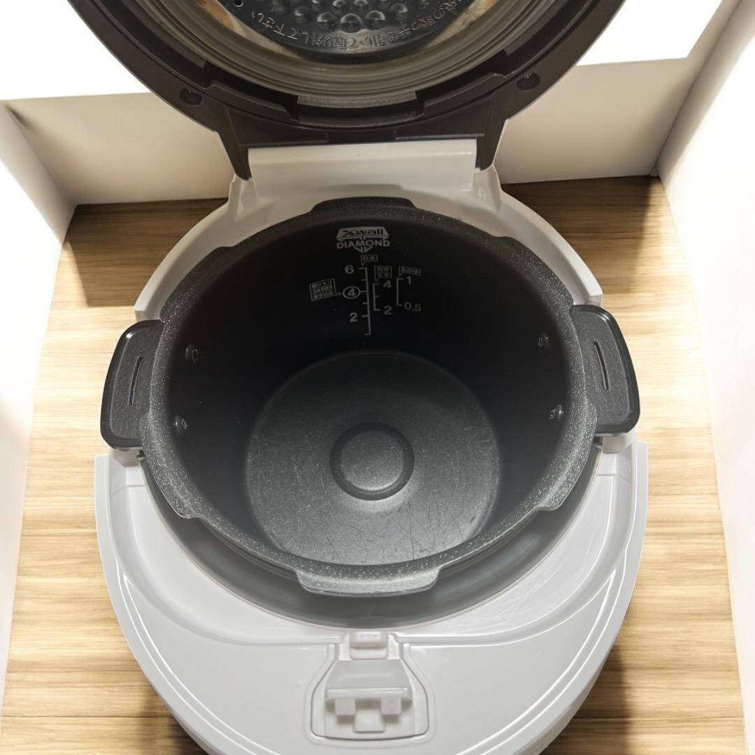 【CUCKOO クック 電気圧力炊飯器 CRP-RT0605F】