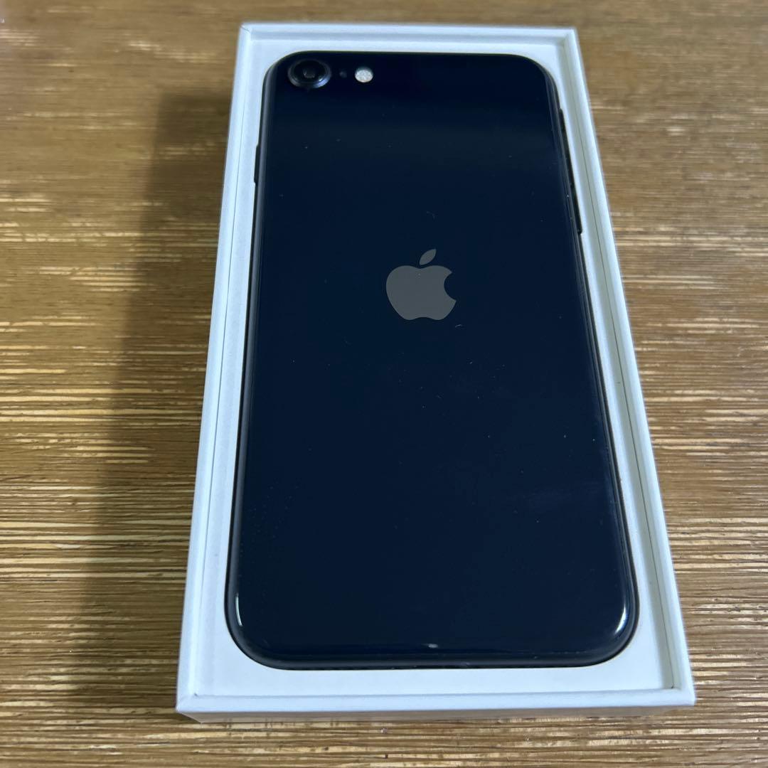 iPhone SE（第3世代） ミッドナイト 64GB