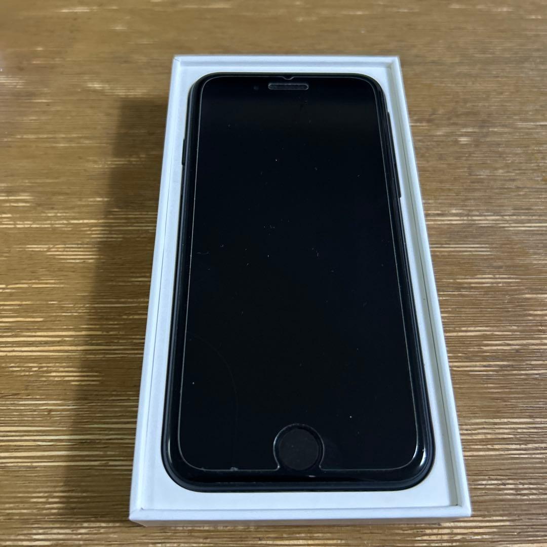 iPhone SE（第3世代） ミッドナイト 64GB
