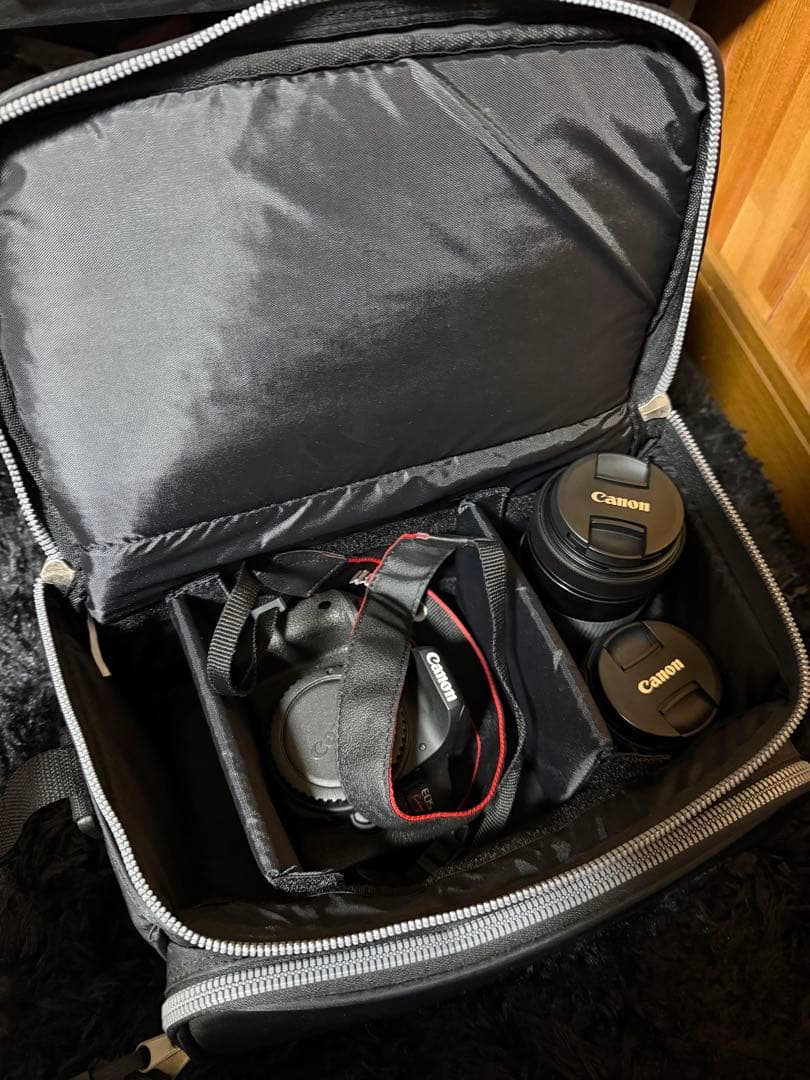 ⭐︎持ち運びケース付⭐︎Canon EOS Kiss X9i デジタル一眼レフカメラ