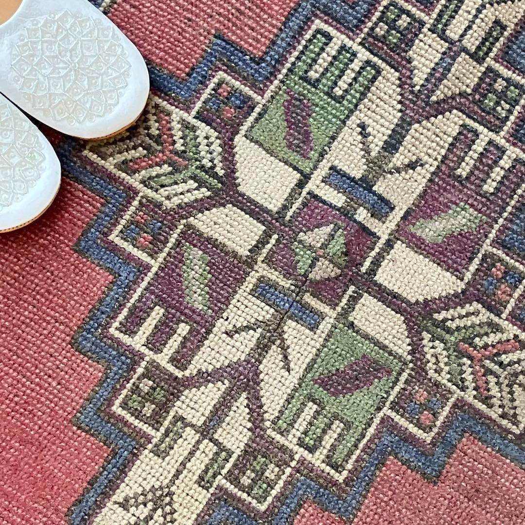 大きめ63×119上質くすみ大人ピンク　グレーメダリオン　トルコヴィンテージラグ