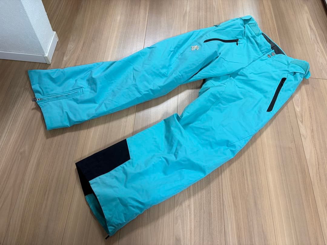 ★23年・選手用★お洒落 非売品 オガサカ デサント スキーウエア 上下　デモ