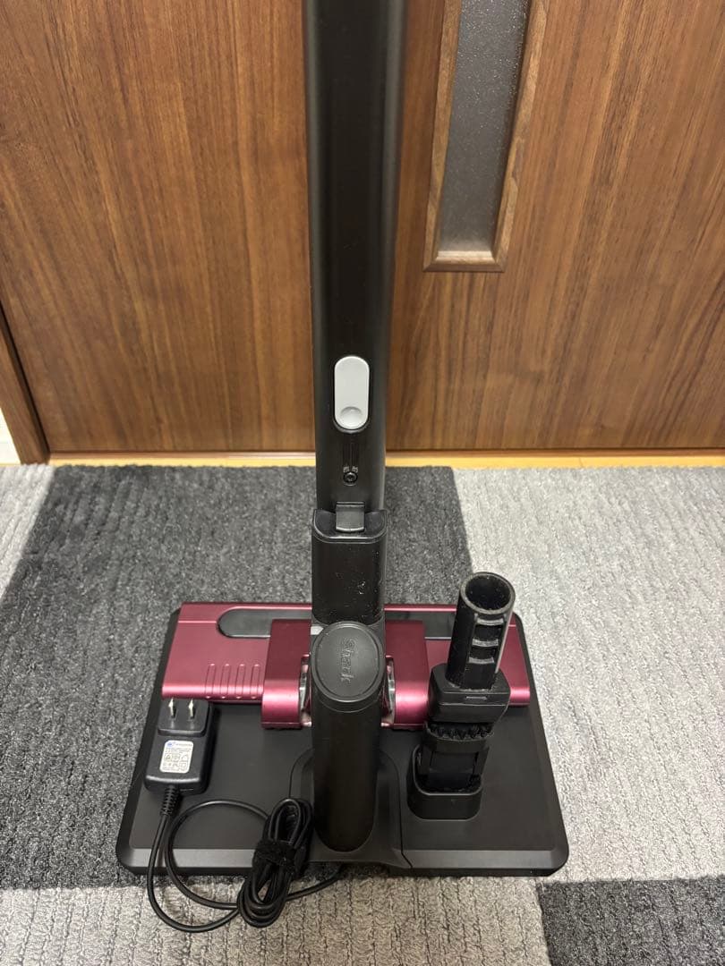 Shark シャーク コードレススティック掃除機 ルビーレッドCS200JRD