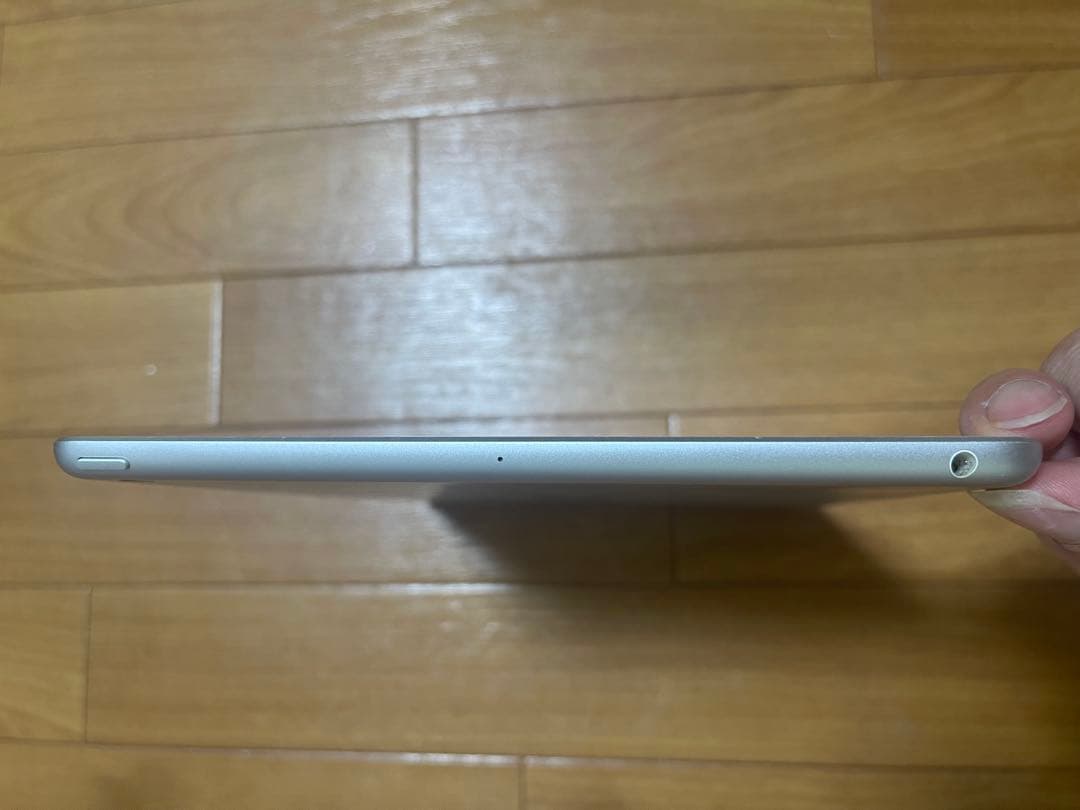 Apple iPad (第7世代) 本体 32GB