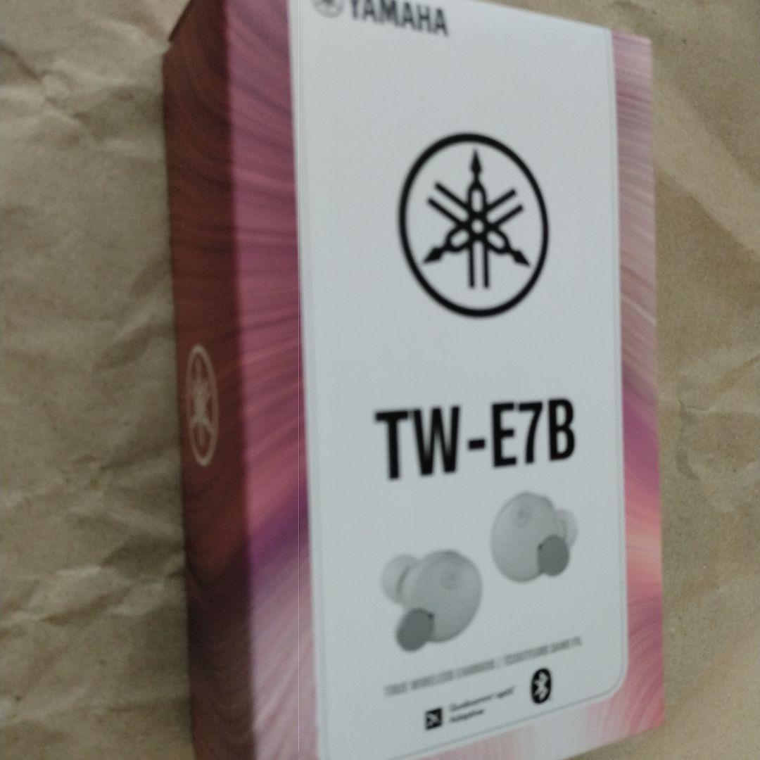【新品未使用】TW-E7B(W)　ワイヤレスイヤホン　ホワイト