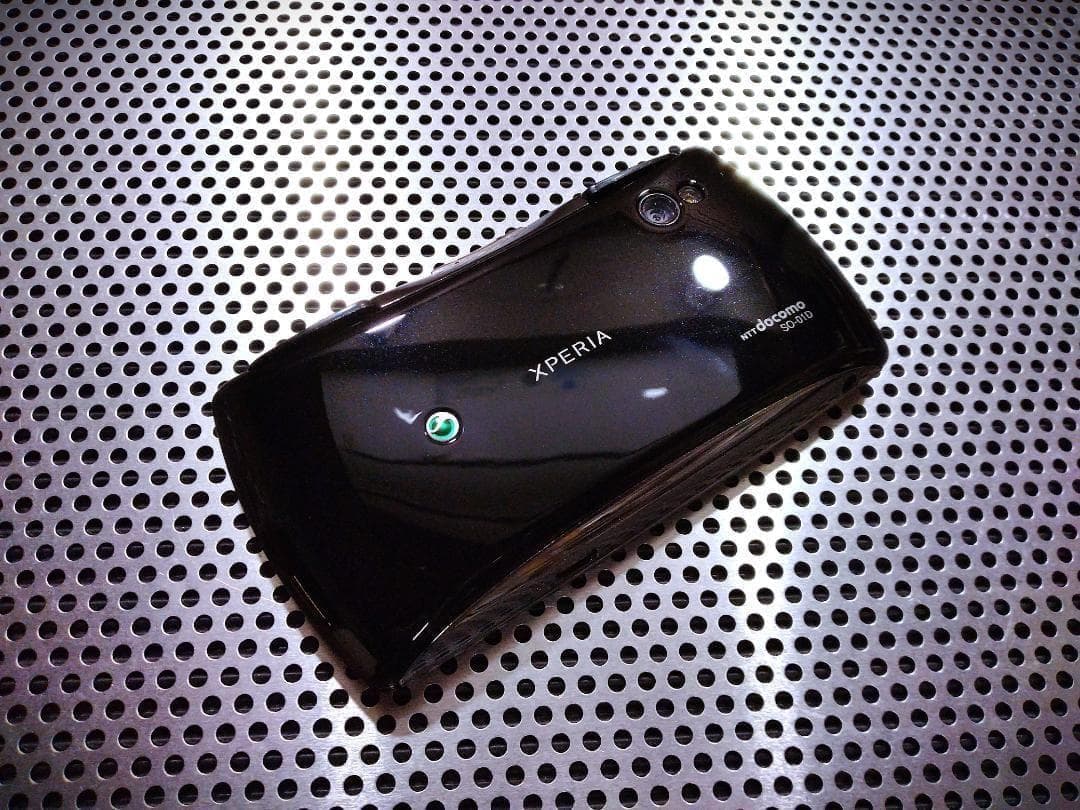 SONY® Xperia™ PLAY SO-01D (スマホ付き PSP go)