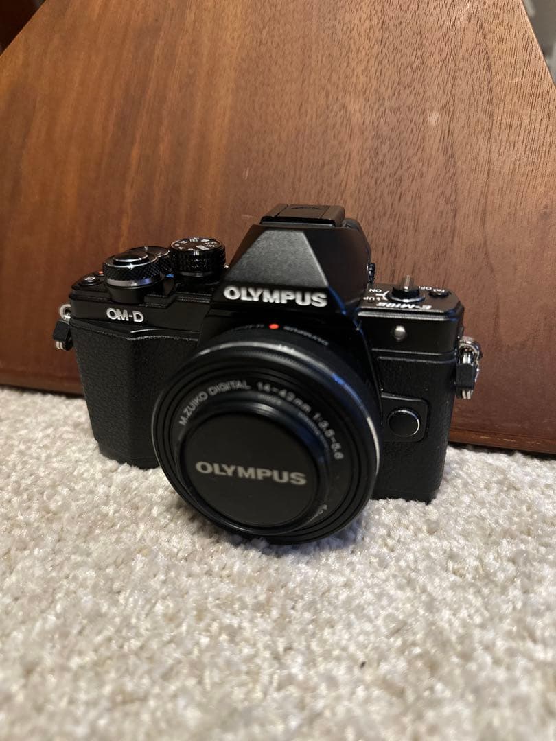 OLYMPUS OM-D E-M10Ⅱ 美品　デジタル一眼レフカメラ