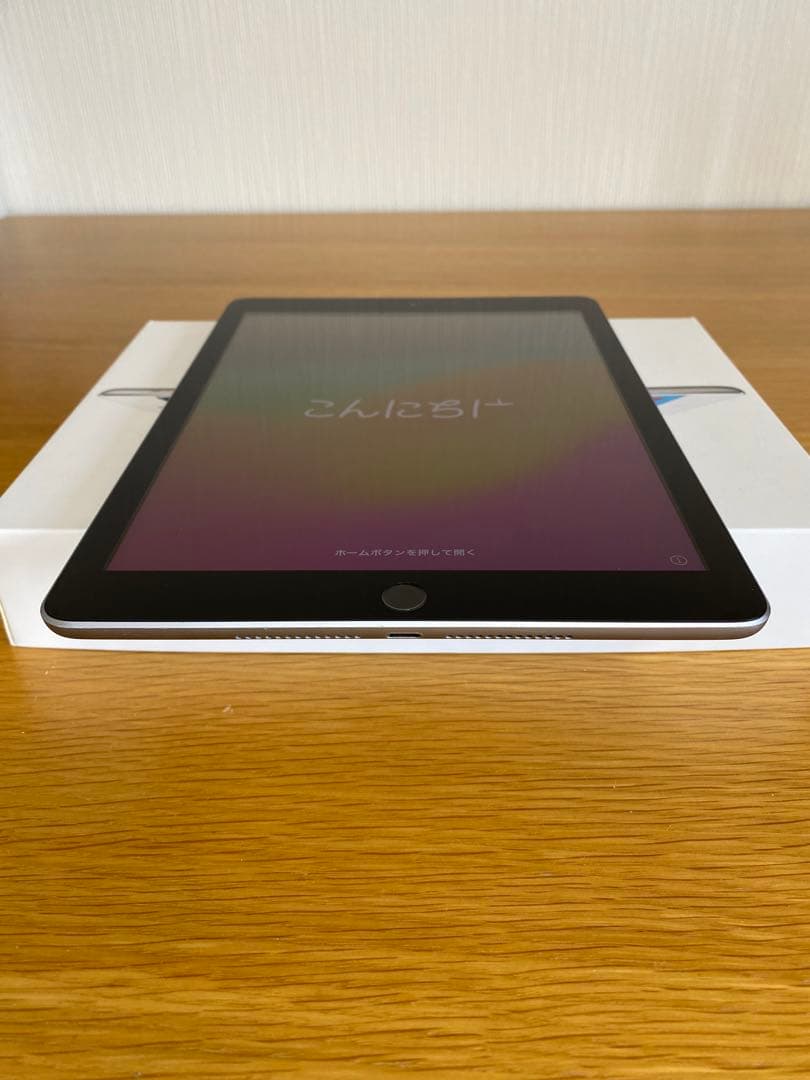 iPad第6世代　１２８ＧＢ　電池 良好　iPad本体