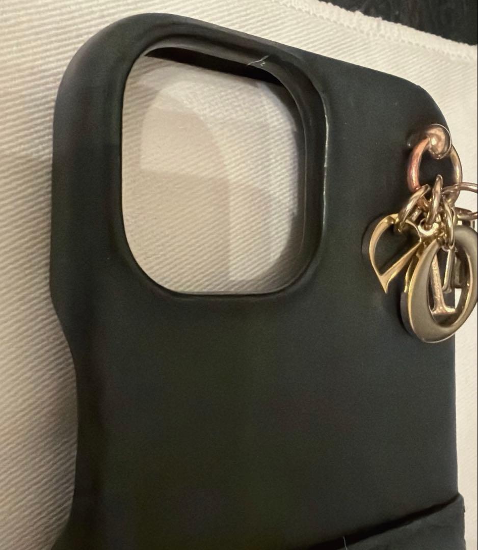 Christian Dior iphone15 ケース カナージュチャーム　箱付
