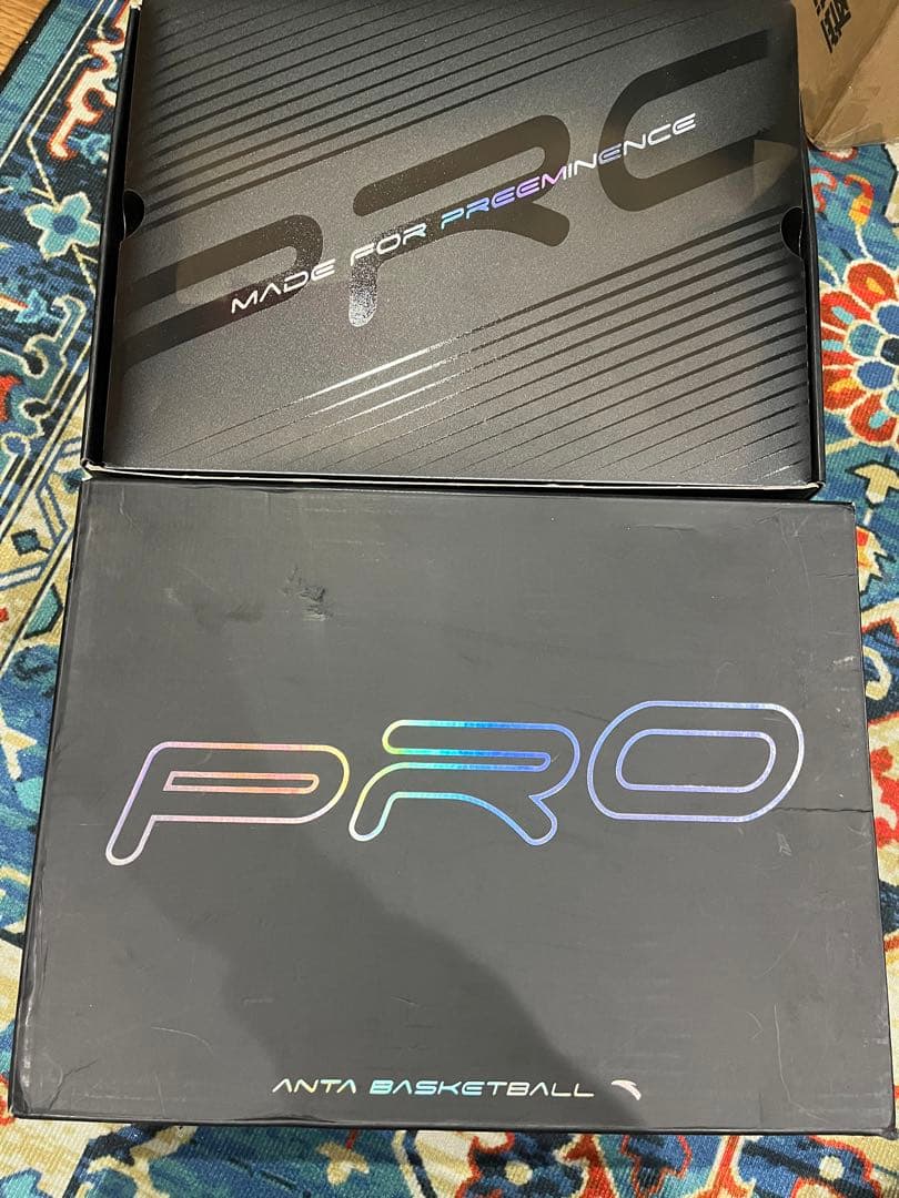 カエルJP250カイリーアービングAnta Shock wave5 pro