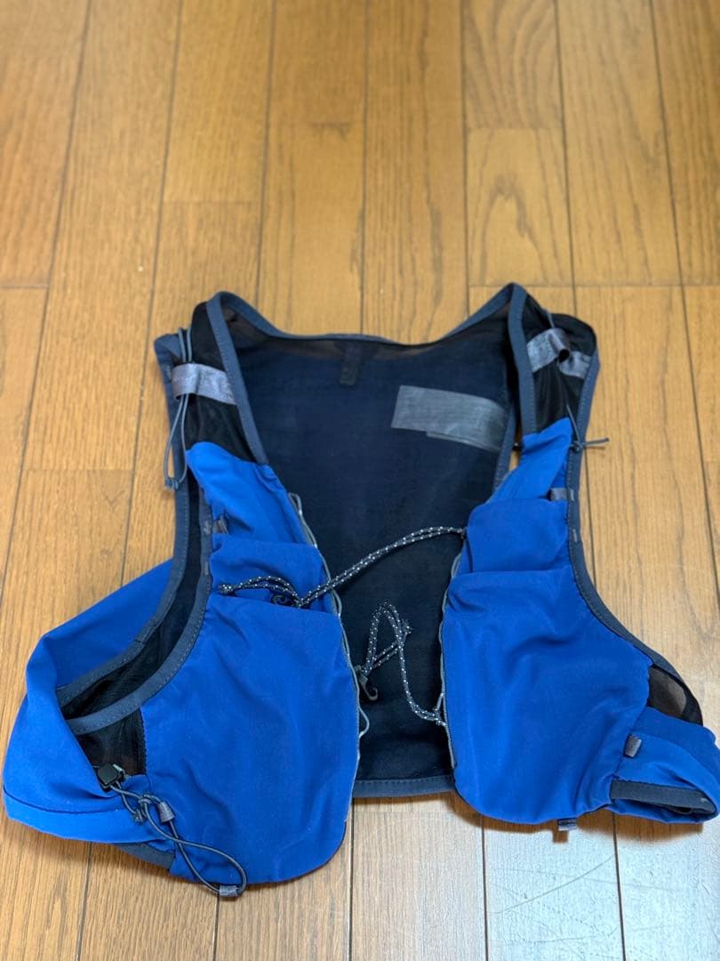 Patagonia スロープランナーベスト4L Lサイズ