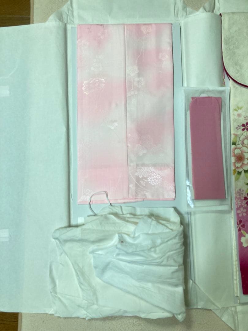 成人式用 振袖 一式セット　着物ハンガー付き