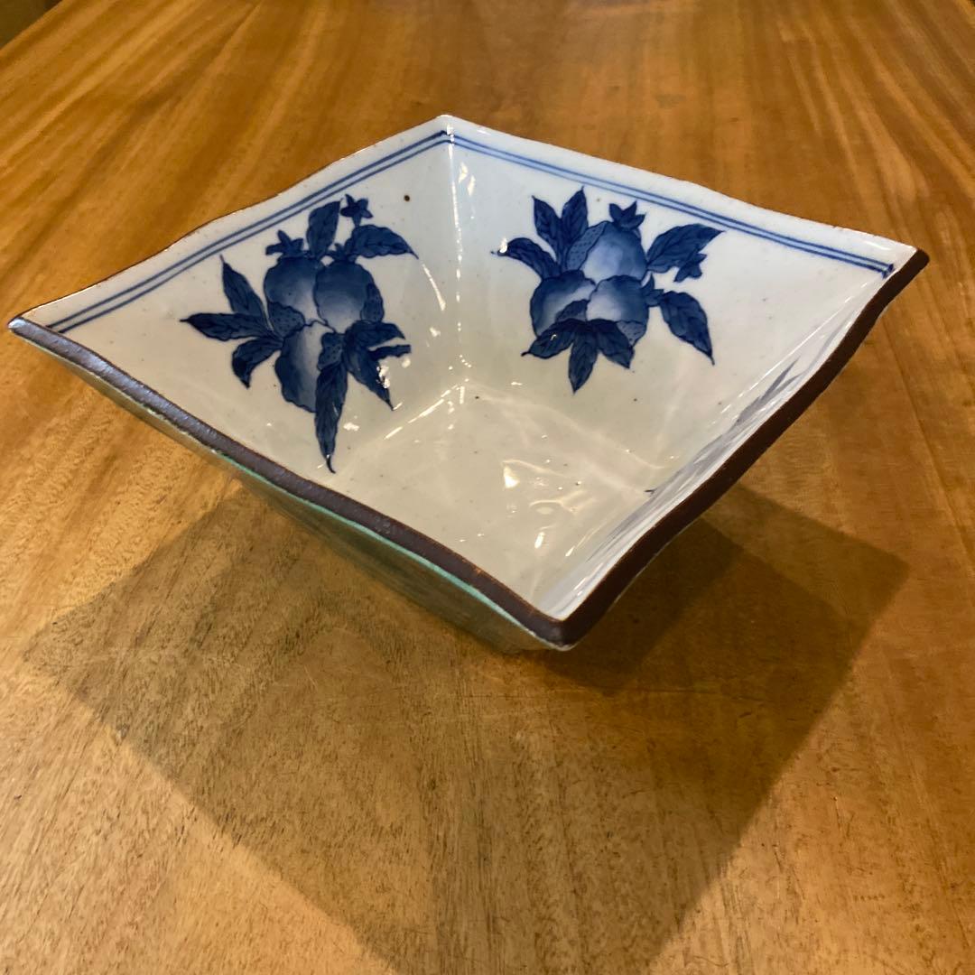 福泉窯昭和期枇杷絵付緑釉四角深鉢