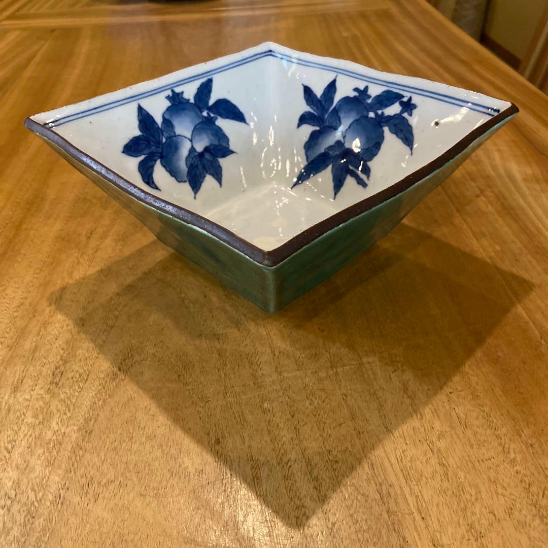 福泉窯昭和期枇杷絵付緑釉四角深鉢