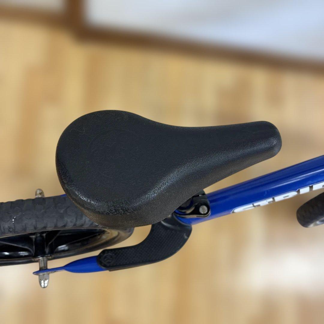 ストライダー 12インチ スポーツタイプ ピンク STRIDER 青　ブルー