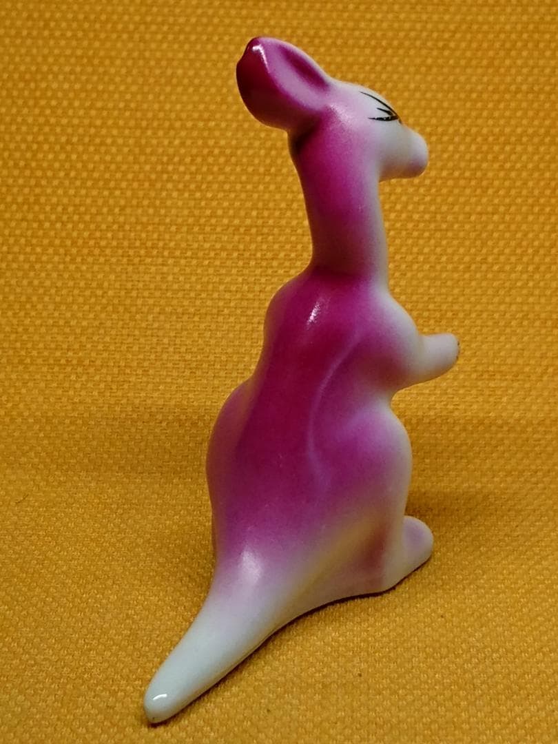 カンガルー　陶器　オブジェ　置物　インテリア　工芸品　美術品　A2762