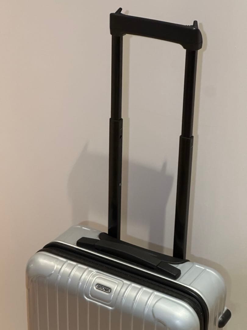 【良品】RIMOWAリモワ サルサ 32L 機内持ち込み可 2輪 ポリカ