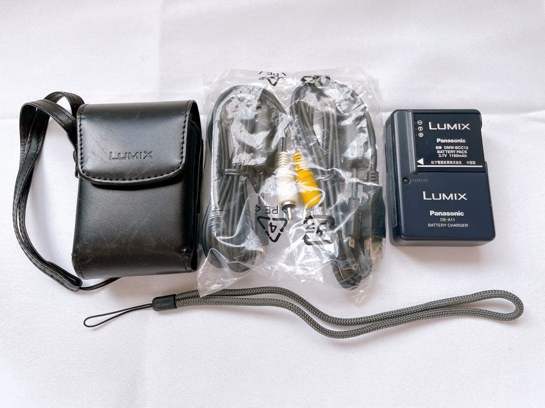 デジタルカメラ Panasonic LUMIX DMC-FX8 シルバー