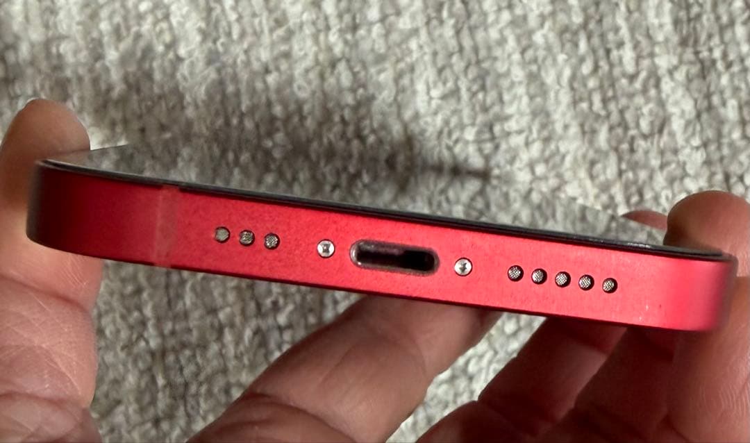 iPhone13 プロダクトレッド 128GB 本体、ケーブル・充電器付き