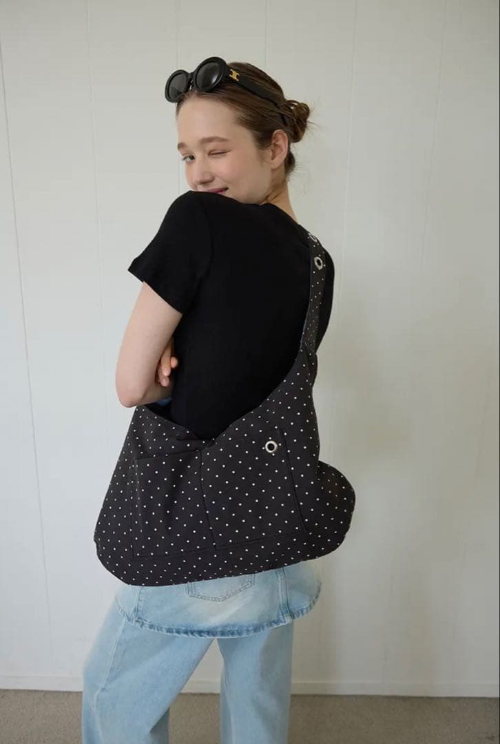 LETERIE バックルリバーシブルショルダーバッグ