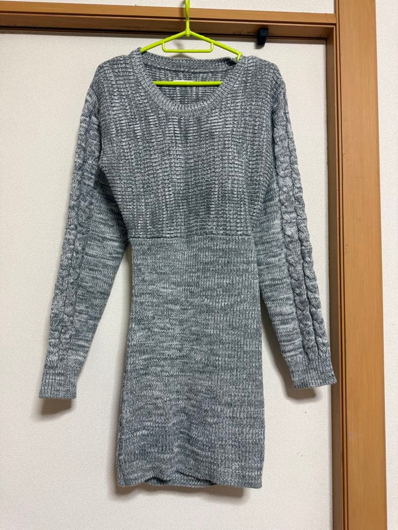 GYDA バックオープンタイトニットワンピース