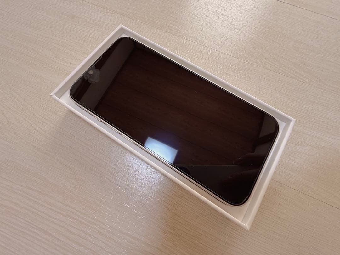 【本日限定】Apple iPhone14 256GB スターライト SIMフリー