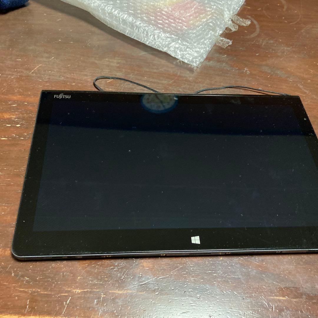 未使用品FujitsuWindowsタブレット本体整備品offceシリアル付き