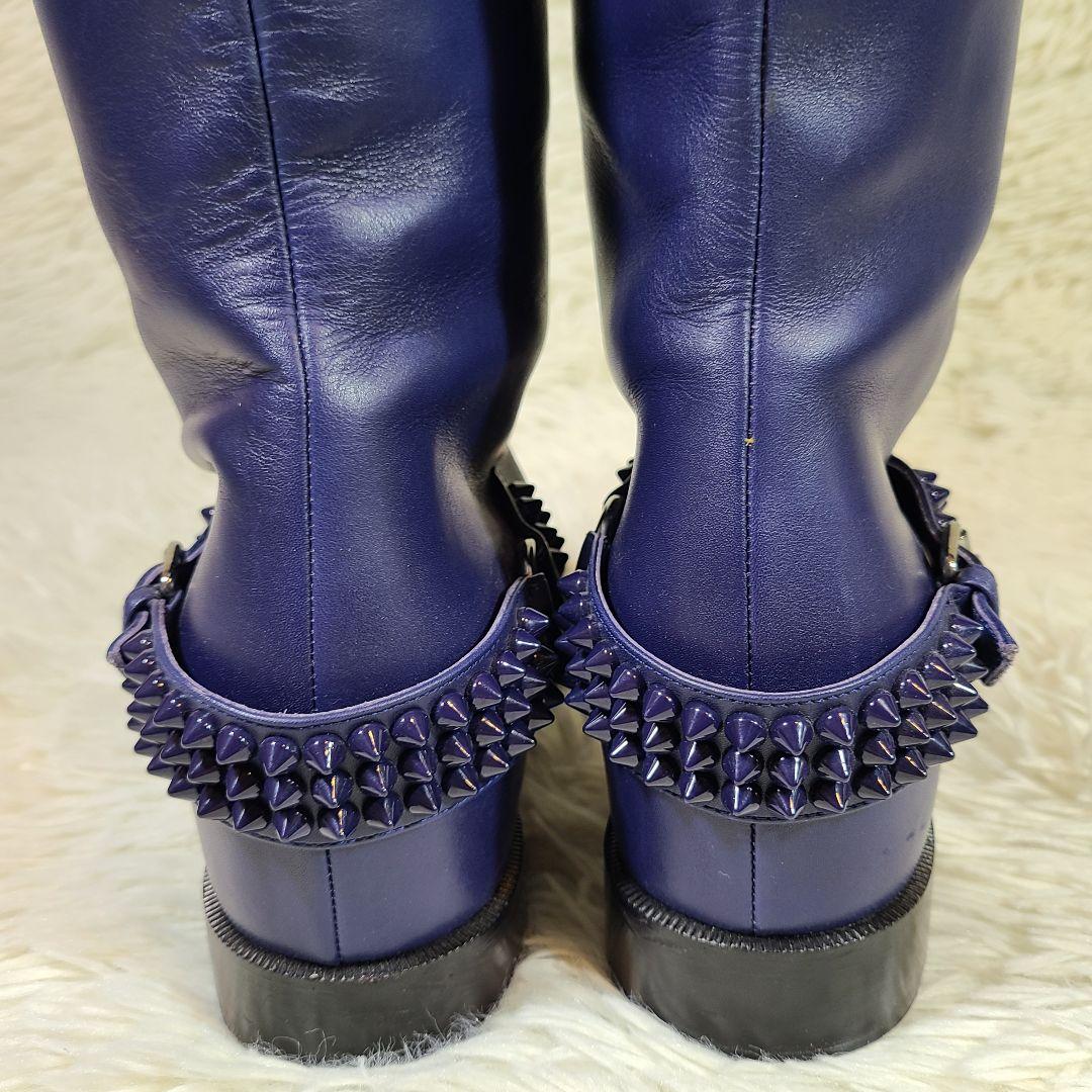 美品【クリスチャンルブタン】スタッズ　バックベルトロングブーツ　ネイビー
