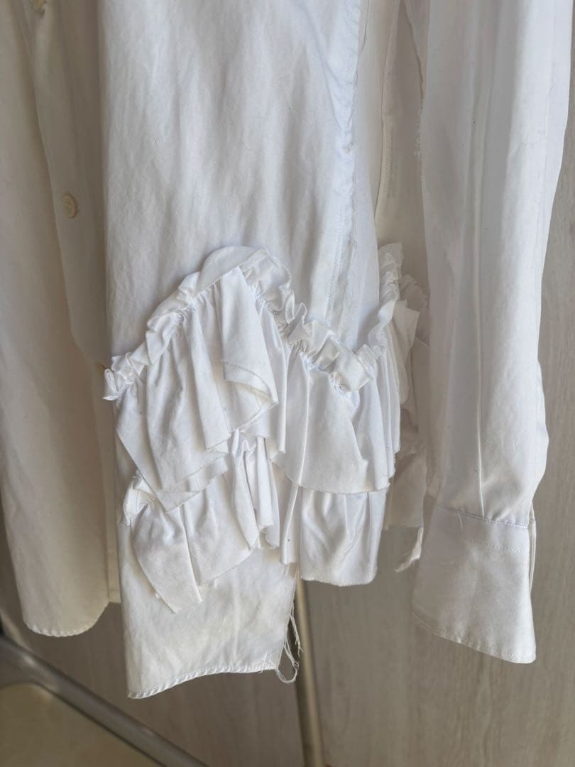 コムデギャルソンコムデギャルソンフリル付きホワイト長袖シャツ