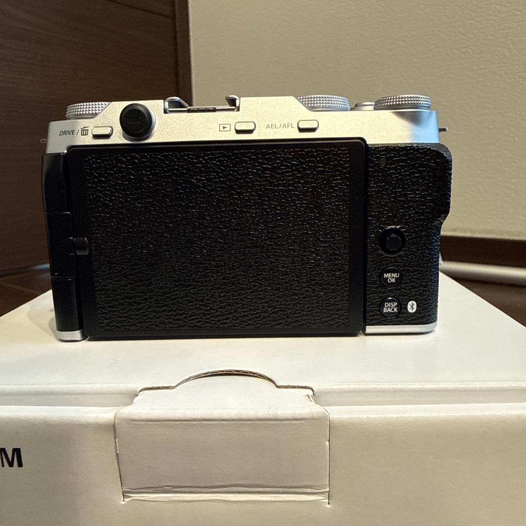 FUJIFILM ミラーレスカメラ X-M5 シルバー 本体