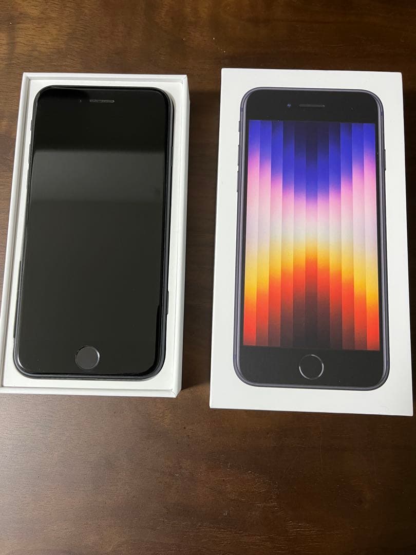 iPhoneSE3 SiMフリー 64GB ミッドナイト バッテリー86%