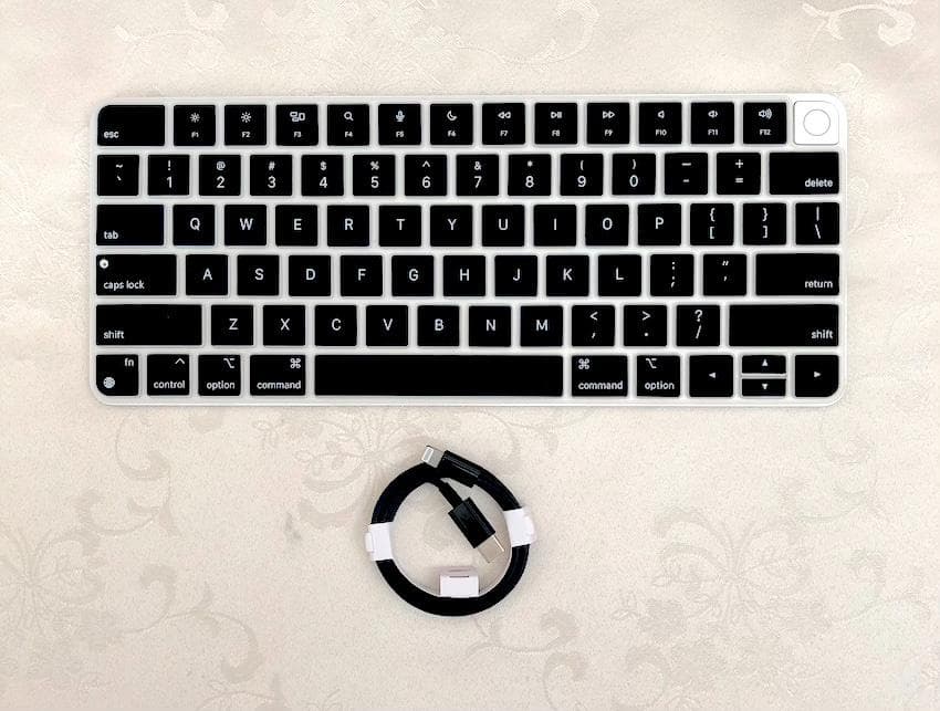 使用少｜Touch ID｜Magic Keyboard｜US｜アップル｜純正