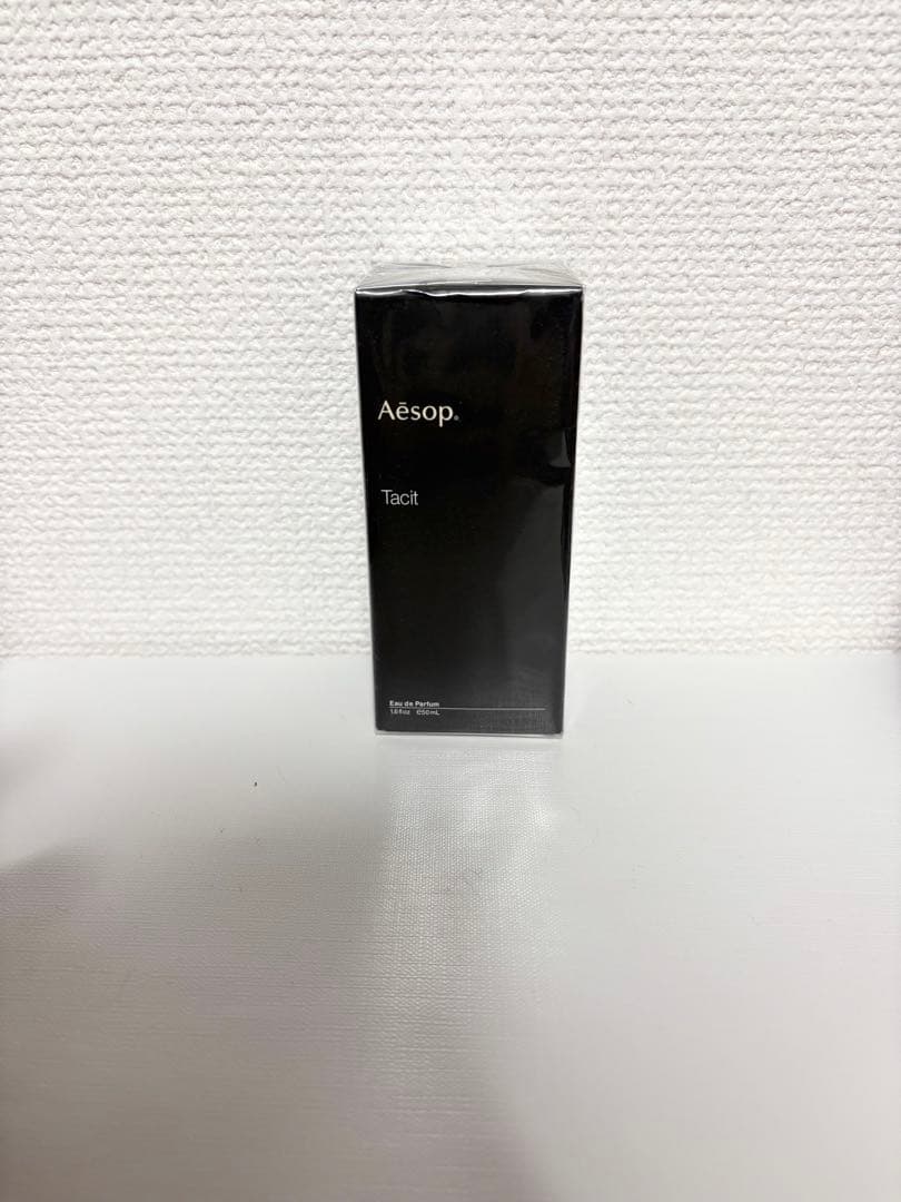 イソップ　タシット