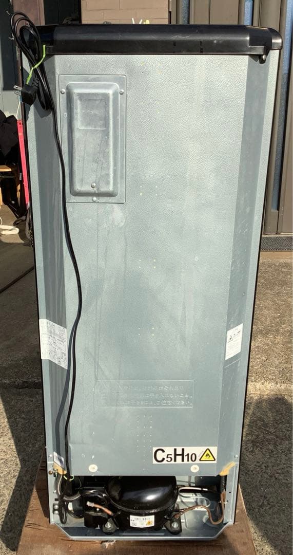 ニギニギ 2ドア冷凍冷蔵庫 ANG-RE151-A1 149L 18年製