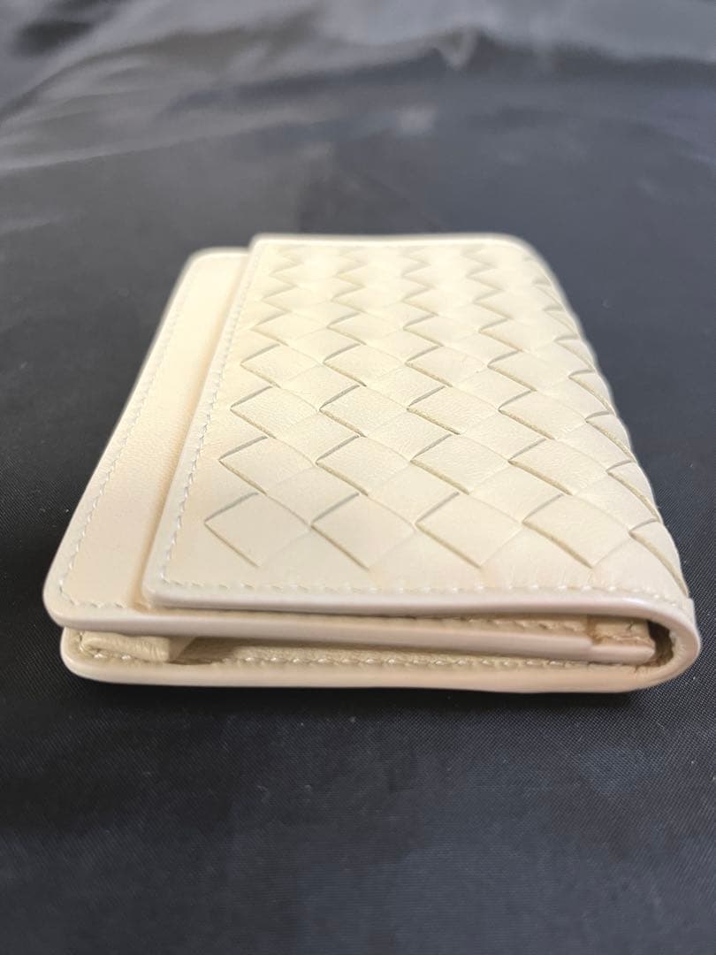 BottegaVeneta ボッテガヴェネタ カードケース　名刺入れ ホワイト系