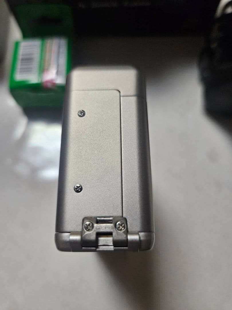 CONTAX（コンタックス） Tix フィルムカメラ 箱付き　電池、フィルム付き