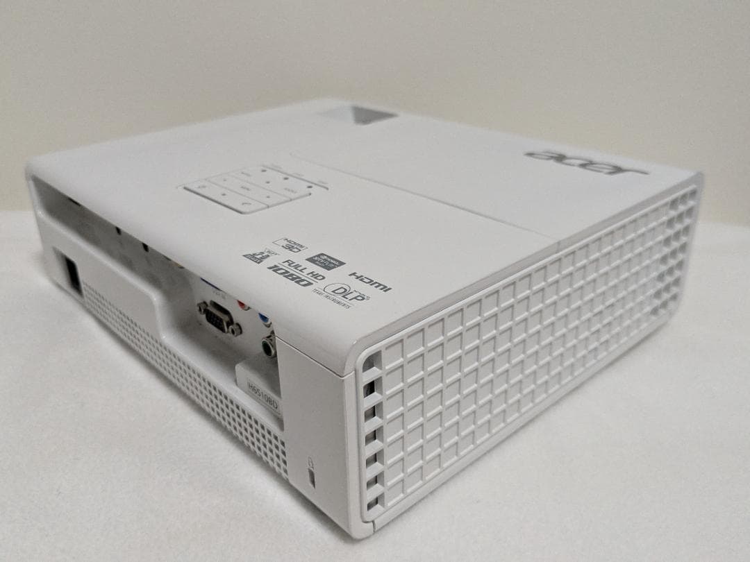 Acer　DLPプロジェクター　 H6510BD